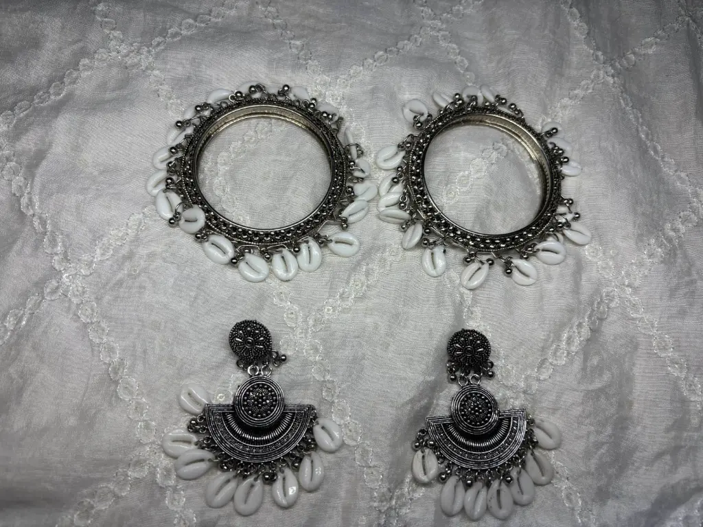 Shell Adorned Bangle Set + matching earrings